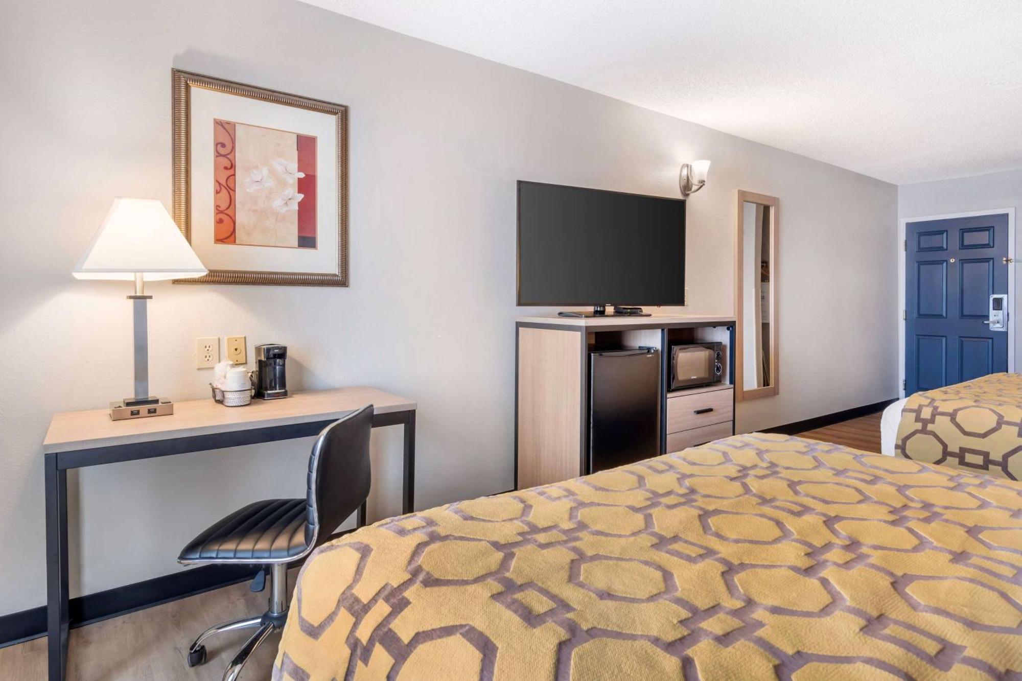 Baymont By Wyndham Kennesaw Exterior foto